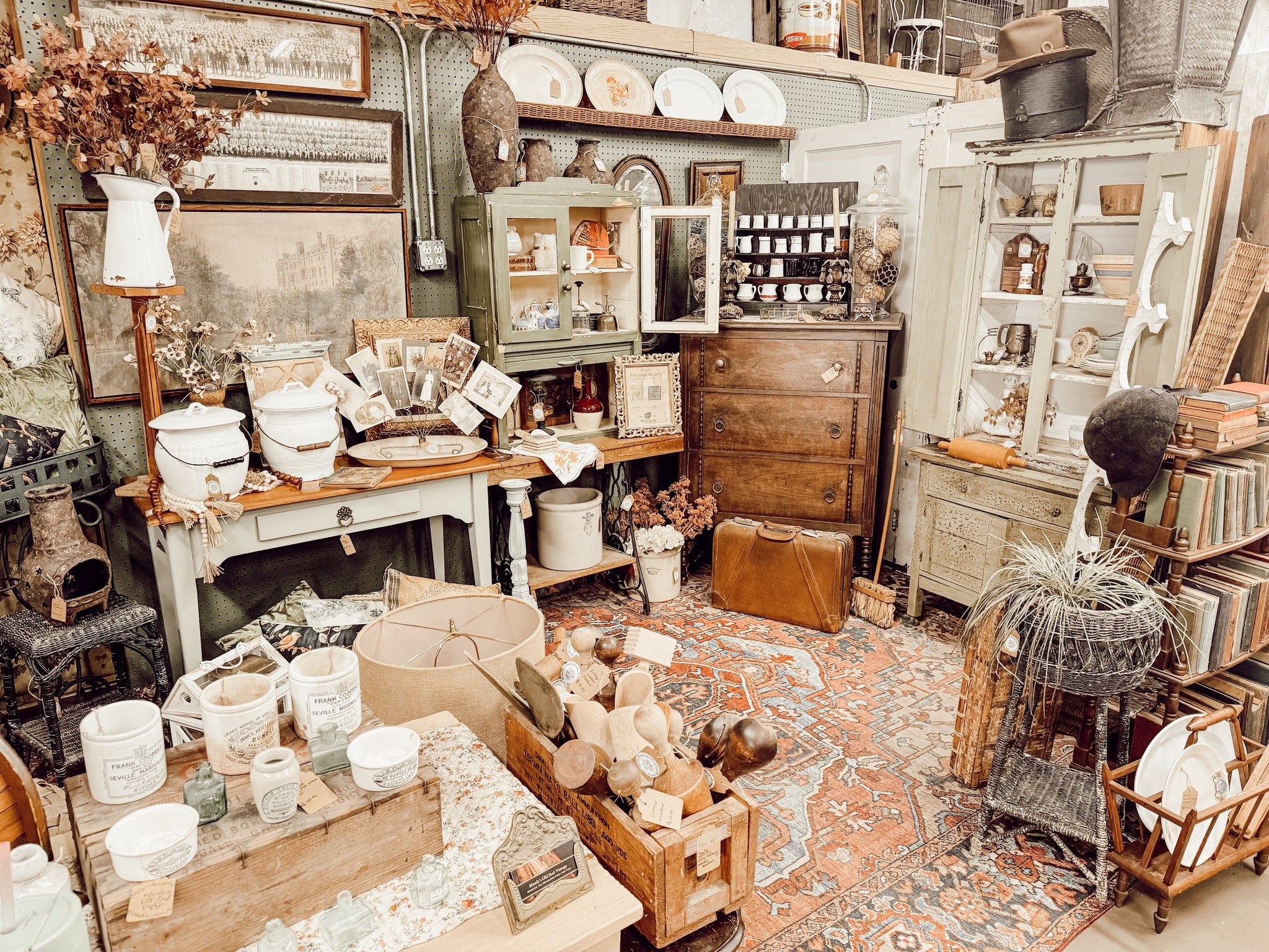 Poppy's Vintage Market