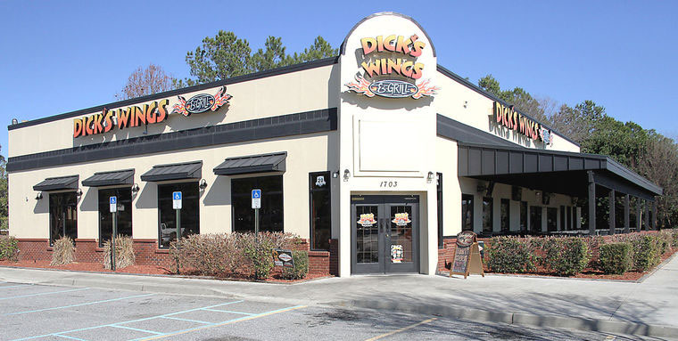 Dicks Wings And Grill